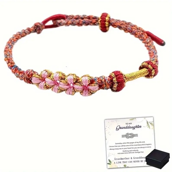🆕 PEACH BLOSSOM KNOT DESIGN BRACELET ADJUSTABLE FEMALE HAND RED COLOR - Picture 2 of 3